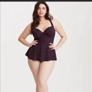 Torrid skull “polka dot” swimsuit. Underwire and tummy control.